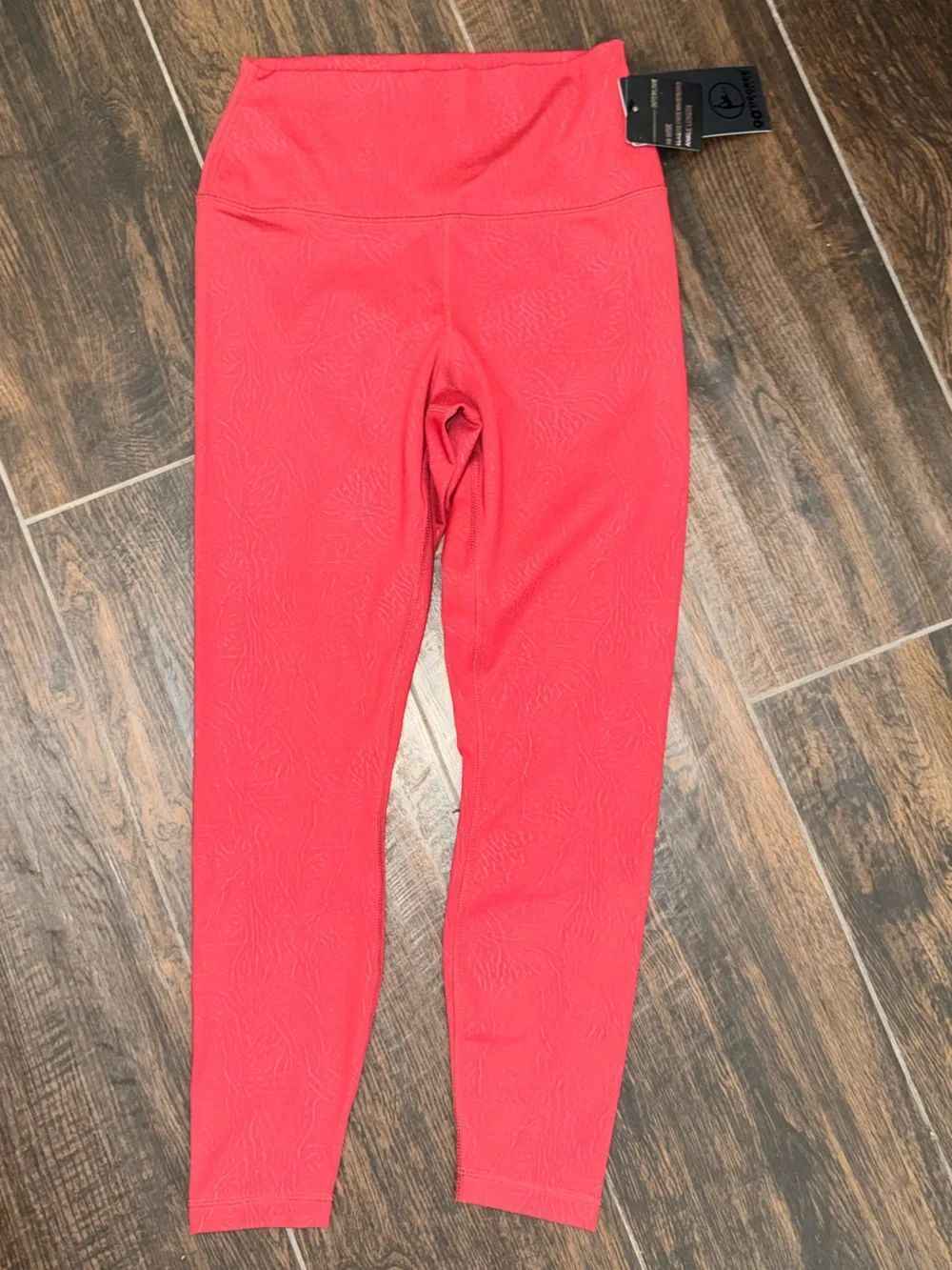 90 Degree by Reflex Crackle Sangria High Waist Ankle Leggings M NWT